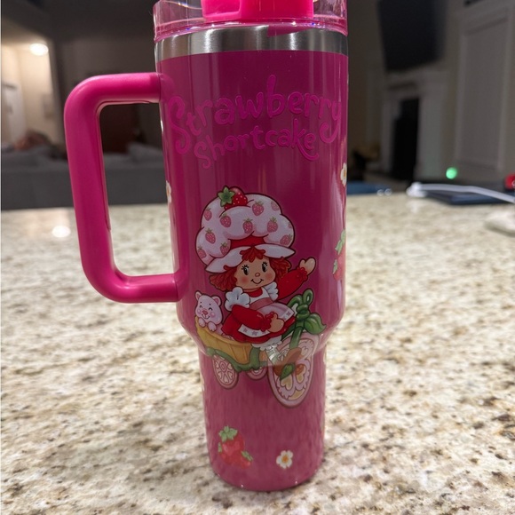Stanley Strawberry Shortcake Hot Pink Tumbler with Handle - Picture 2 of 3